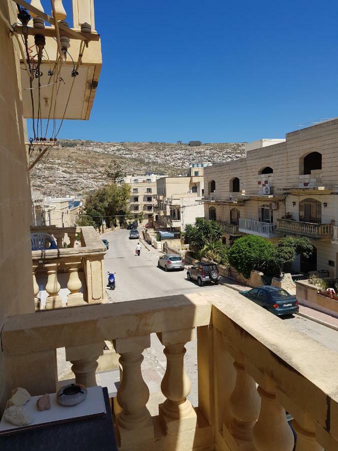 Palm Court Apartment Xlendi Exterior photo