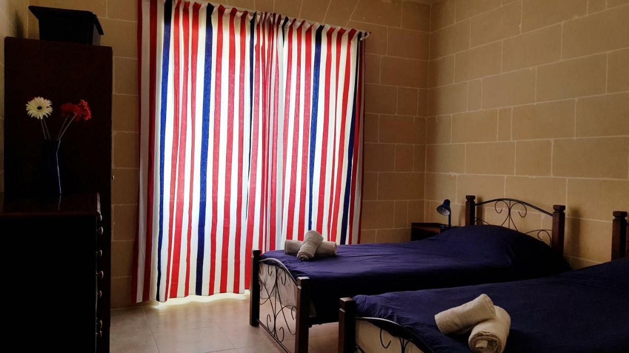 Palm Court Apartment Xlendi Exterior photo